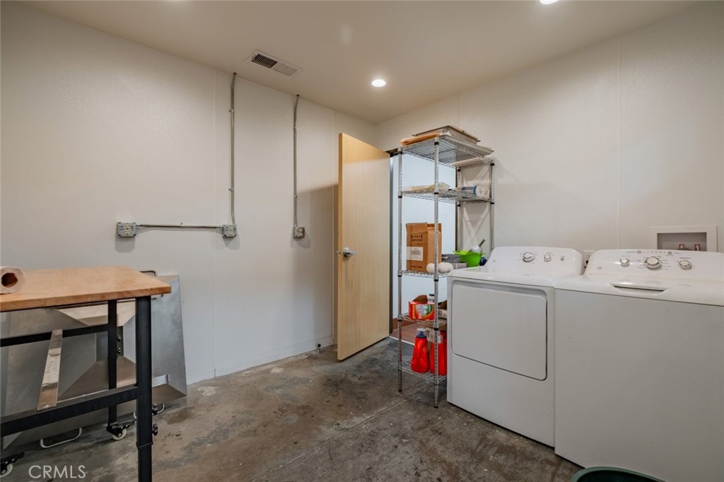 14122 Aetna Street Property Photo 46
