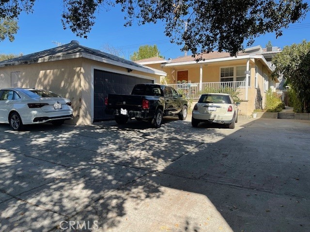 3257 Honolulu Avenue Property Photo