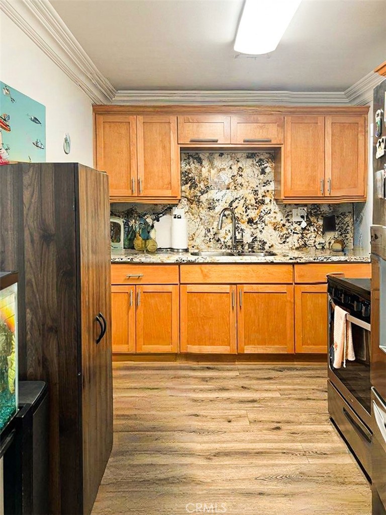 6410 Goodland Avenue Property Photo 3
