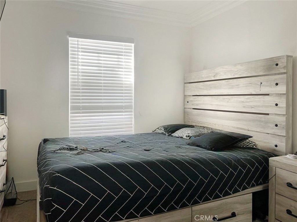 6410 Goodland Avenue Property Photo 18