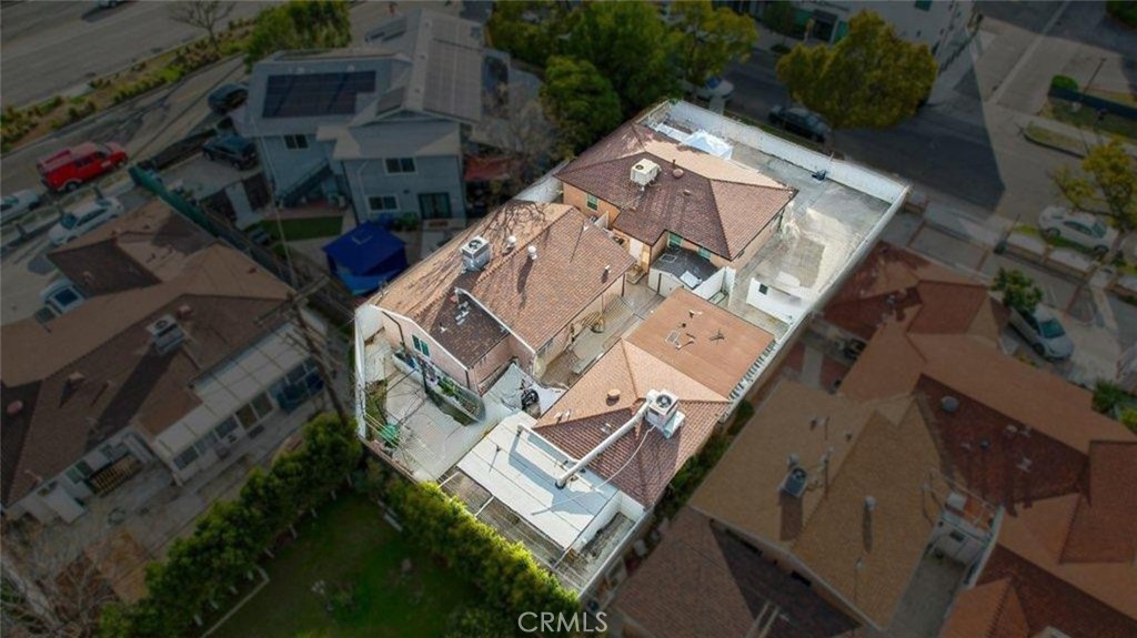 6410 Goodland Avenue Property Photo 43