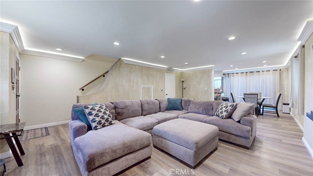 9325 Sunland Park Drive 1 Property Photo