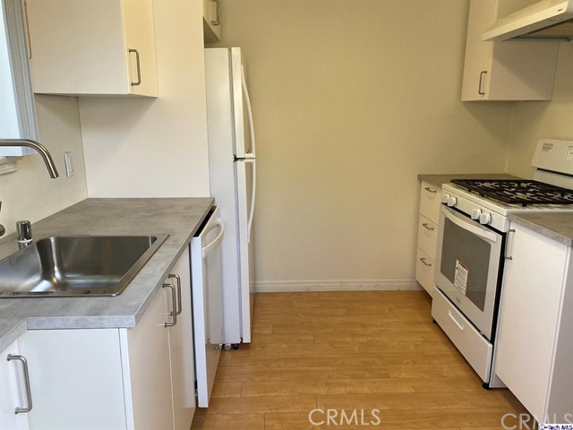 10516 Jardine Avenue 1/2 Property Photo
