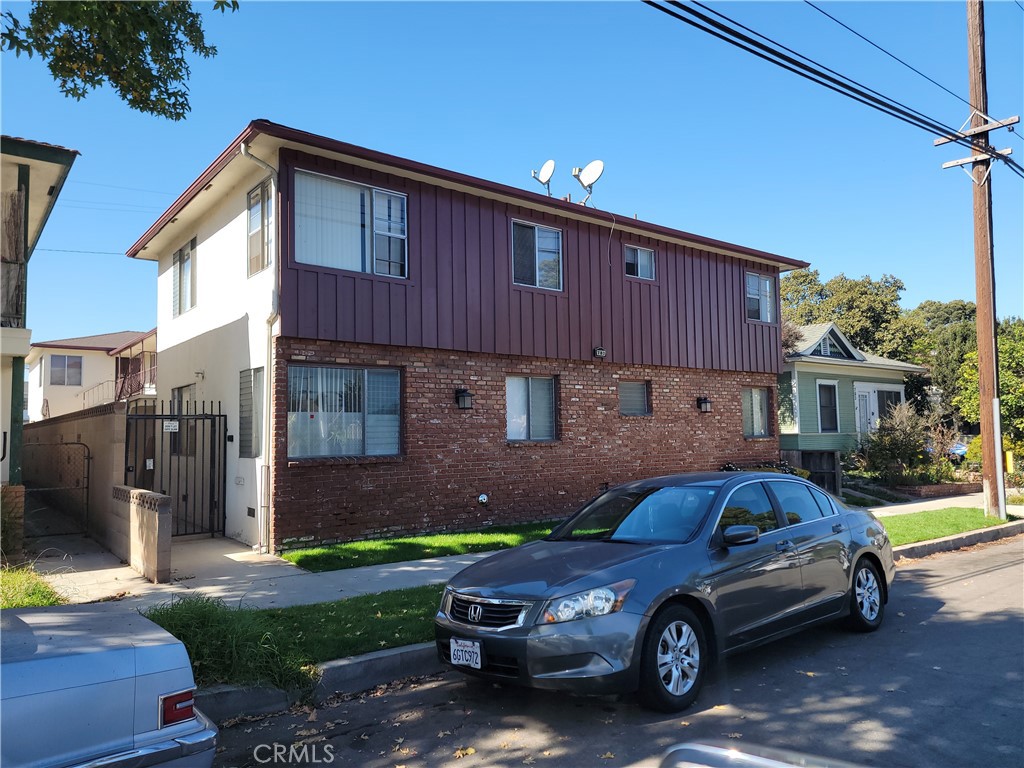 783 Newport Avenue Property Photo