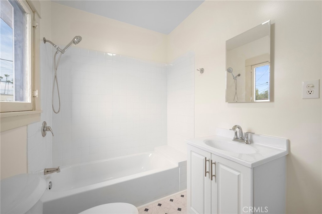 415 Riverdale Drive Property Photo 33