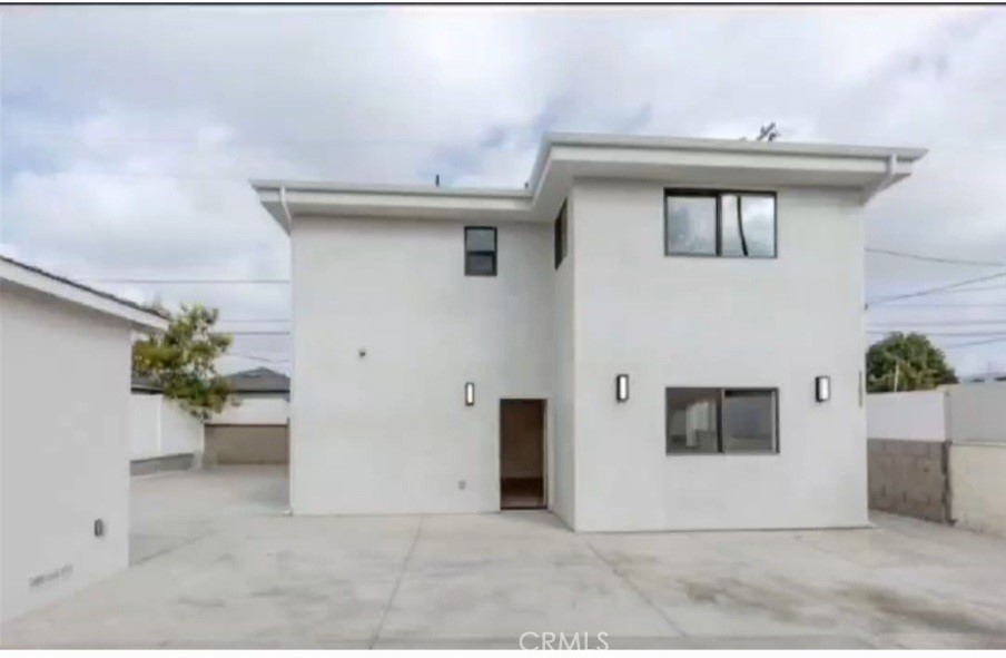 11055 Kittridge Street Property Photo