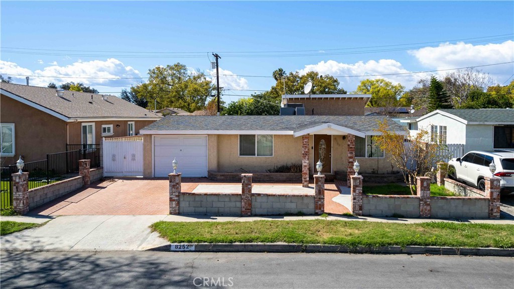 8252 Redbush Lane Property Photo