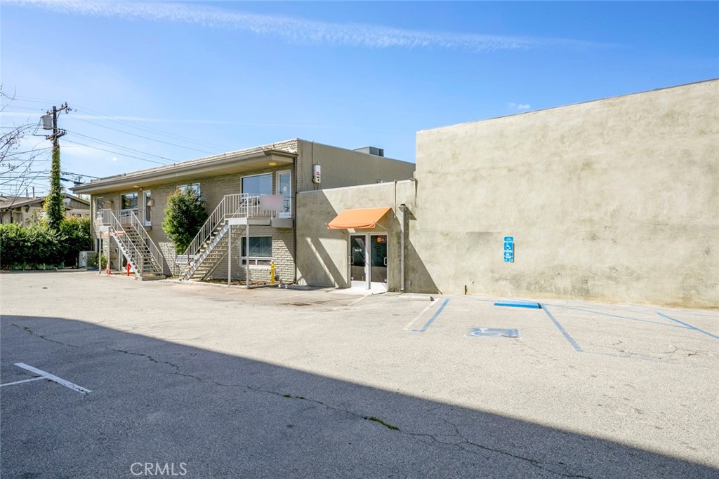 416 418 E Colorado Street Property Photo 4