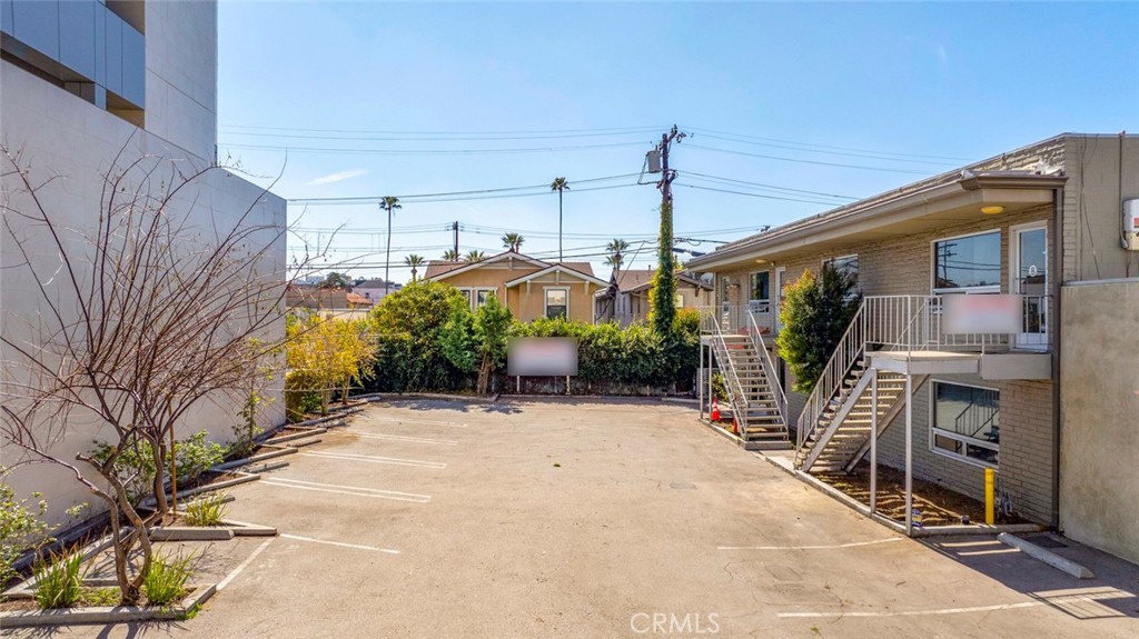 416 418 E Colorado Street Property Photo 8