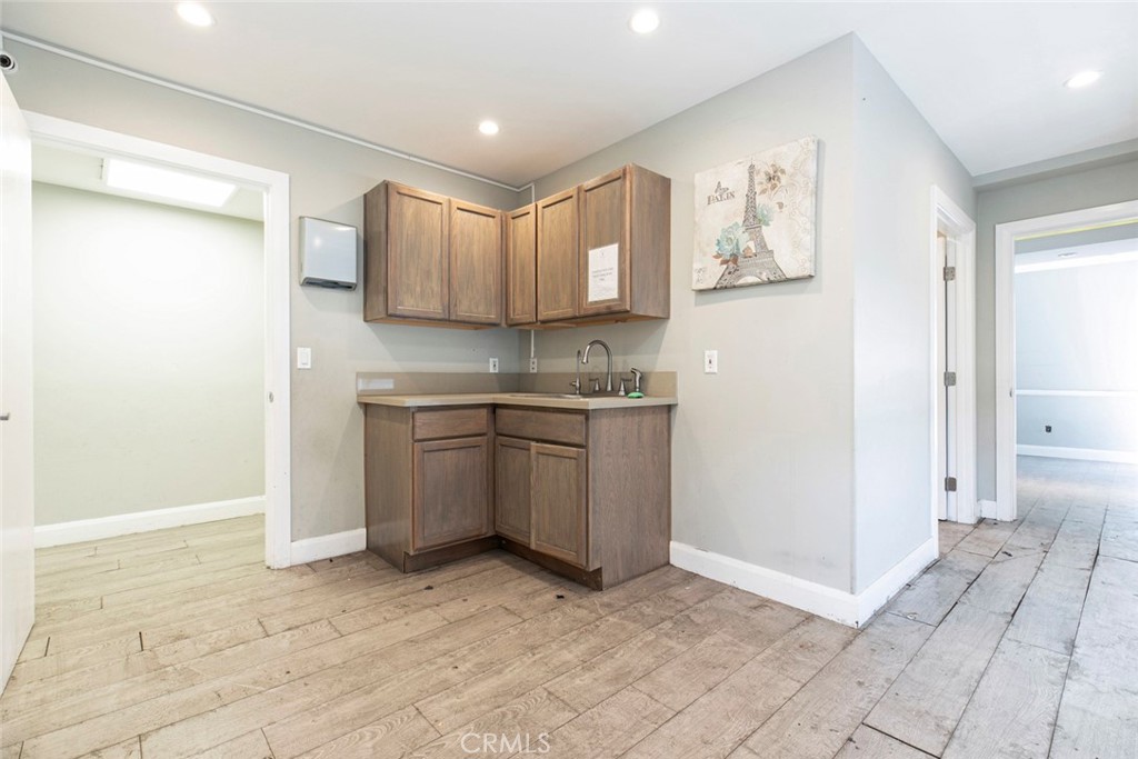 416 418 E Colorado Street Property Photo 19