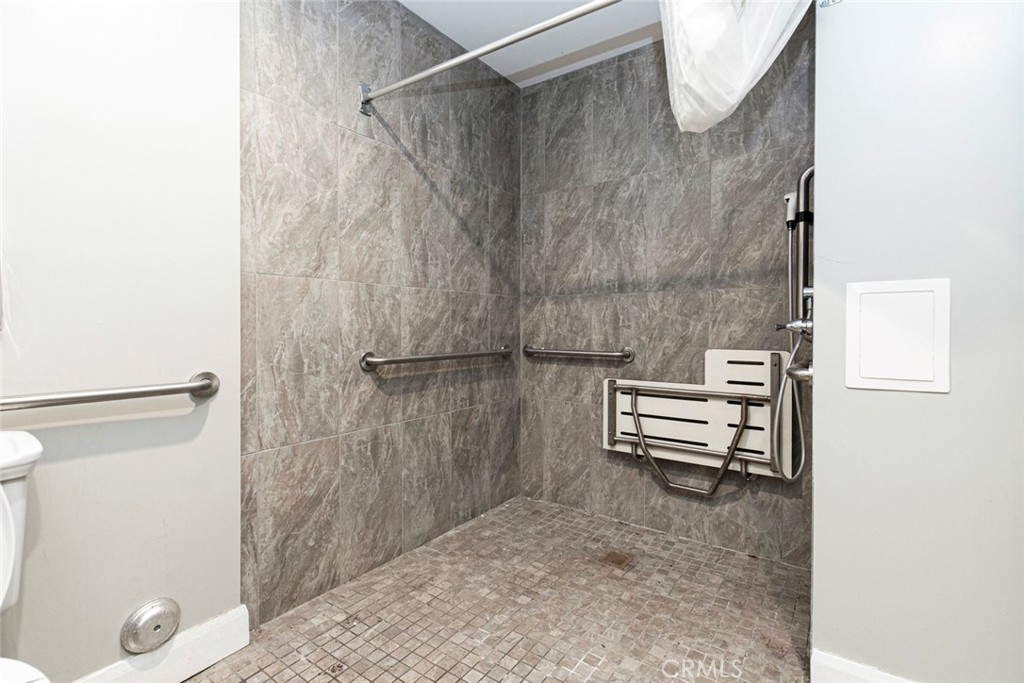 416 418 E Colorado Street Property Photo 23