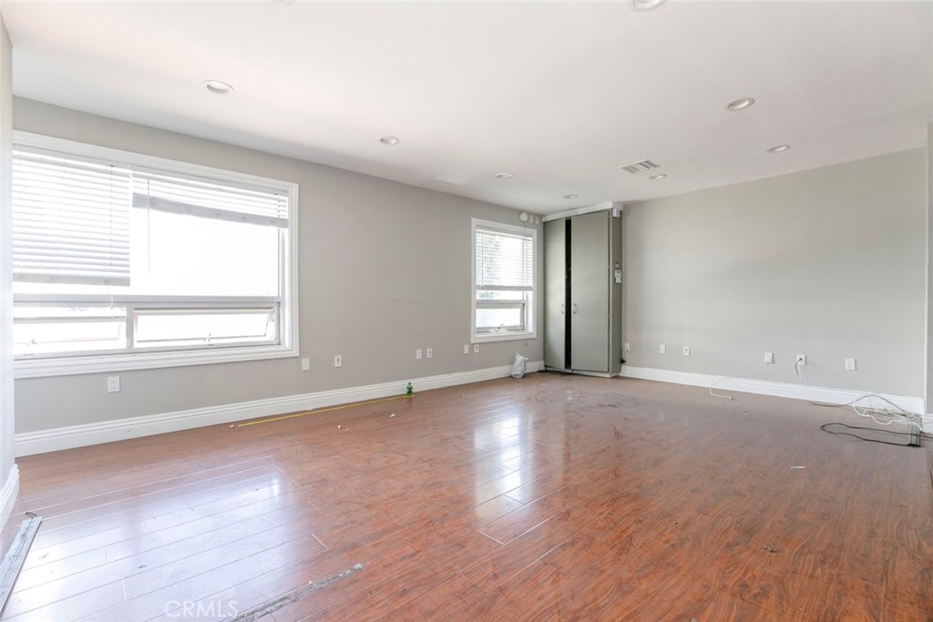 416 418 E Colorado Street Property Photo 27