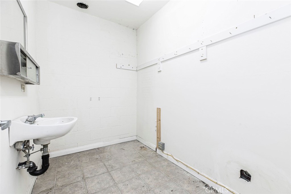 416 418 E Colorado Street Property Photo 38