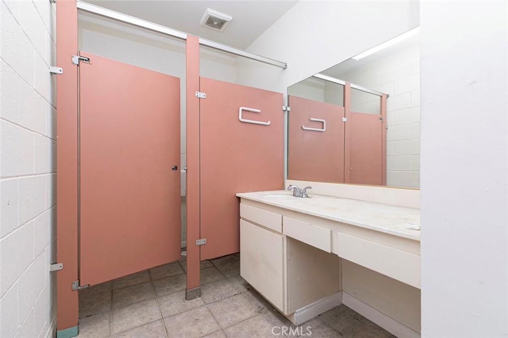 416 418 E Colorado Street Property Photo 39