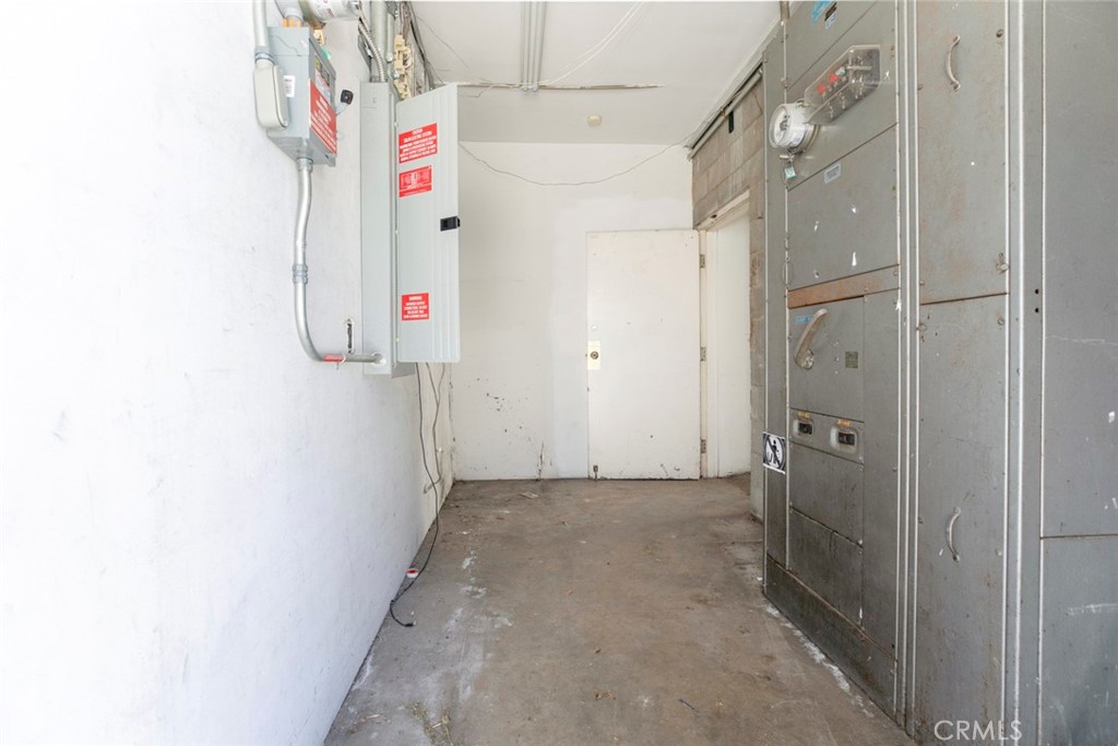 416 418 E Colorado Street Property Photo 40