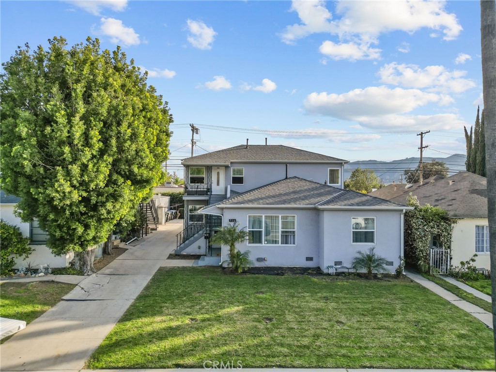 716 1/2 W Glenoaks Boulevard Property Photo