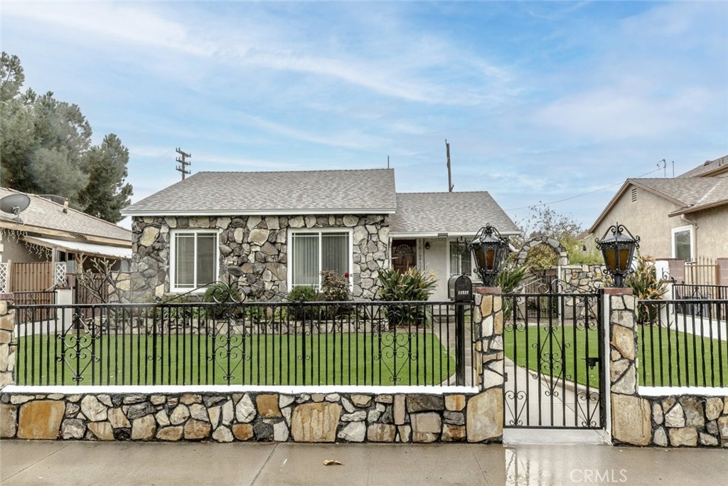 11537 Rincon Avenue Property Photo