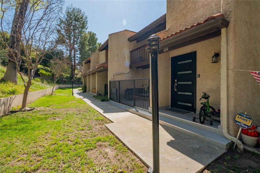 8038 Via Pompeii Property Photo