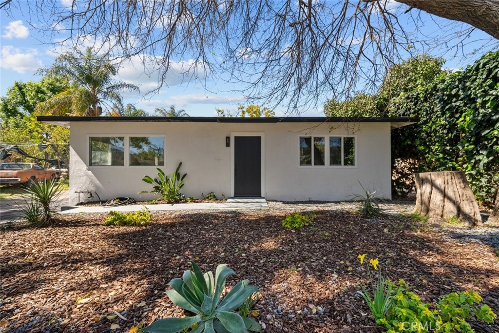 421 W Valencia Avenue Property Photo