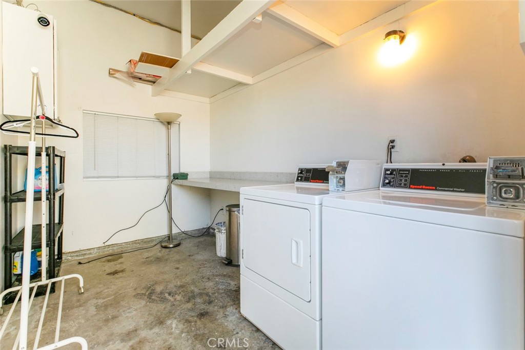 1138 N Parish Place Property Photo 16