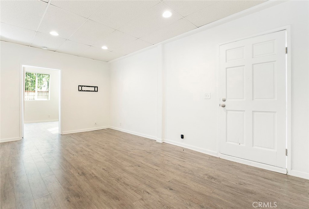 1138 N Parish Place Property Photo 21