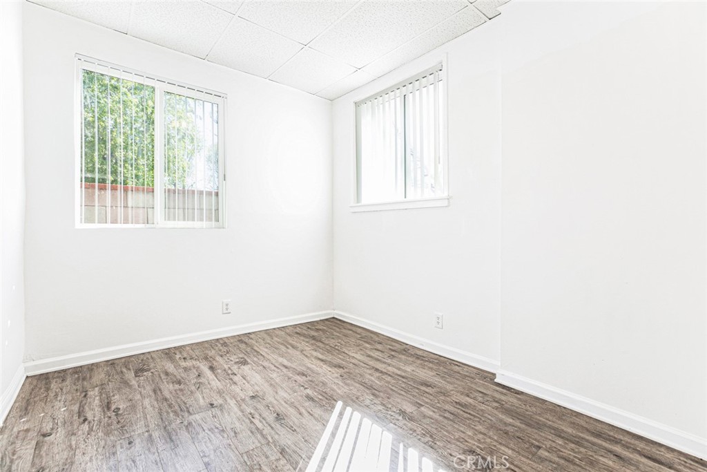 1138 N Parish Place Property Photo 32