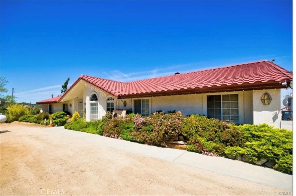 3010 Silver Ridge Drive Property Photo