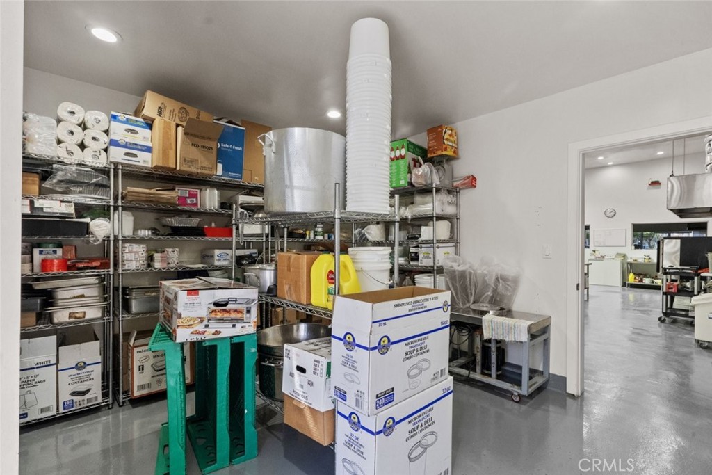 1124 S Adams Street Property Photo 21