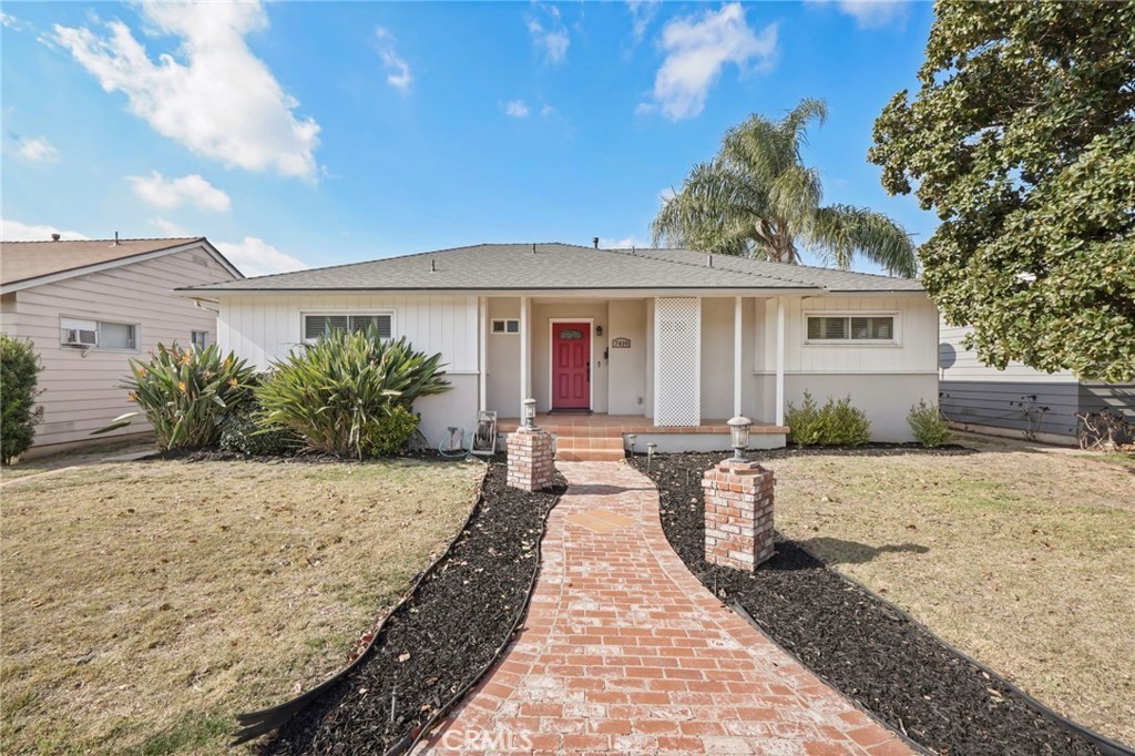 7419 Corbin Avenue Property Photo