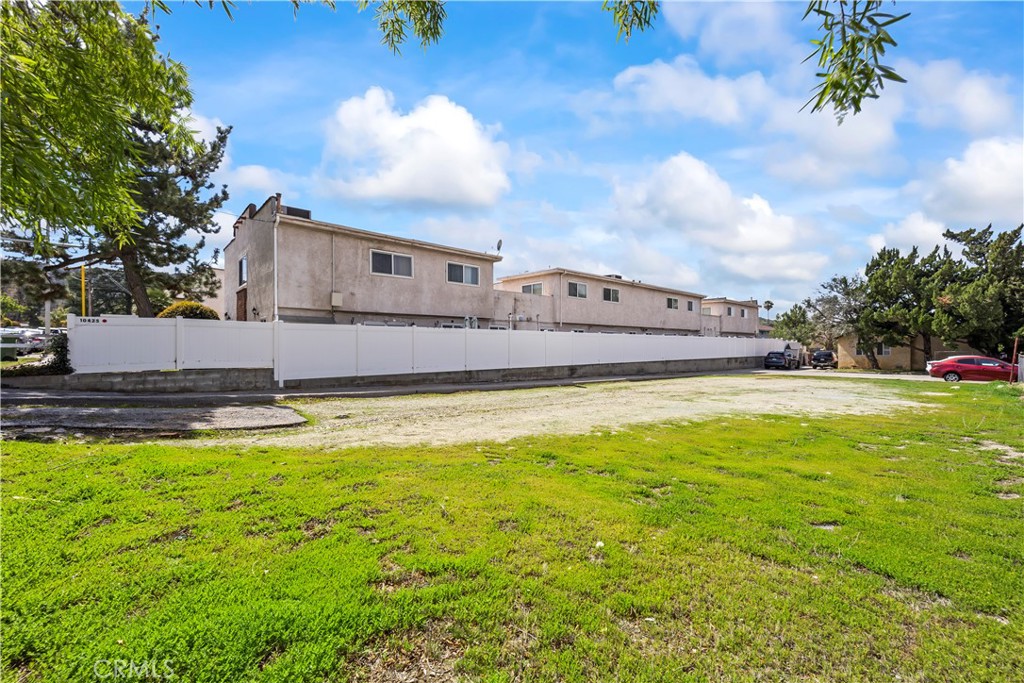 10425 Mcvine Avenue Property Photo 16