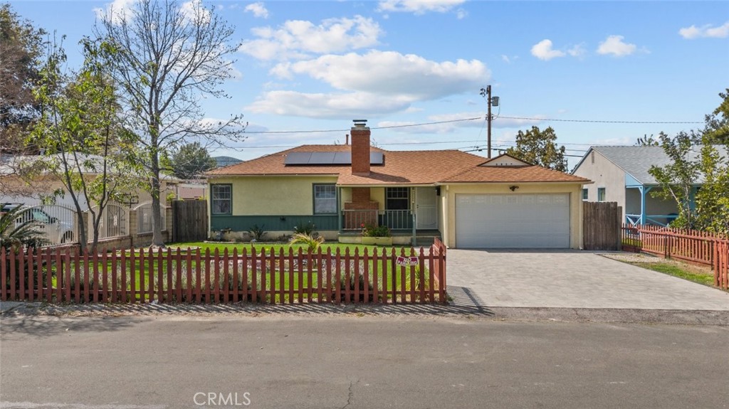 10327 Odell Avenue Property Photo