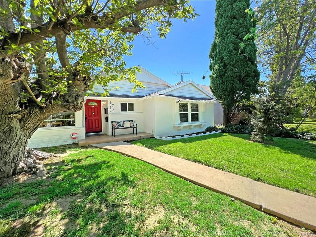 10450 Balboa Boulevard Property Photo