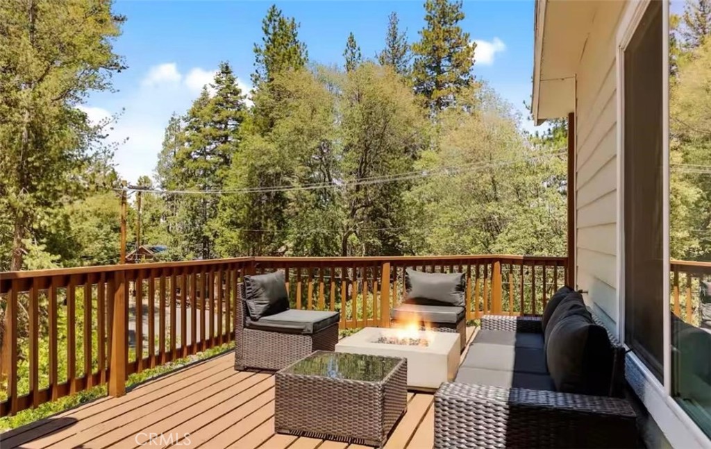 26648 Thunderbird Drive Property Photo 4