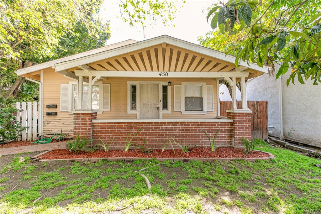 450 Ivy St Property Photo