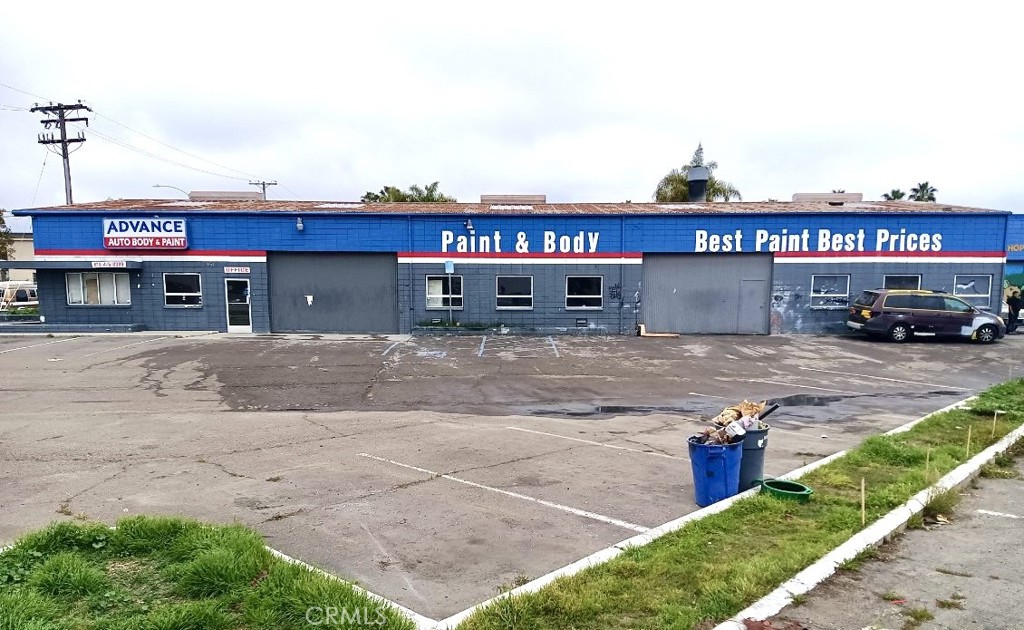 951 Broadway Property Photo