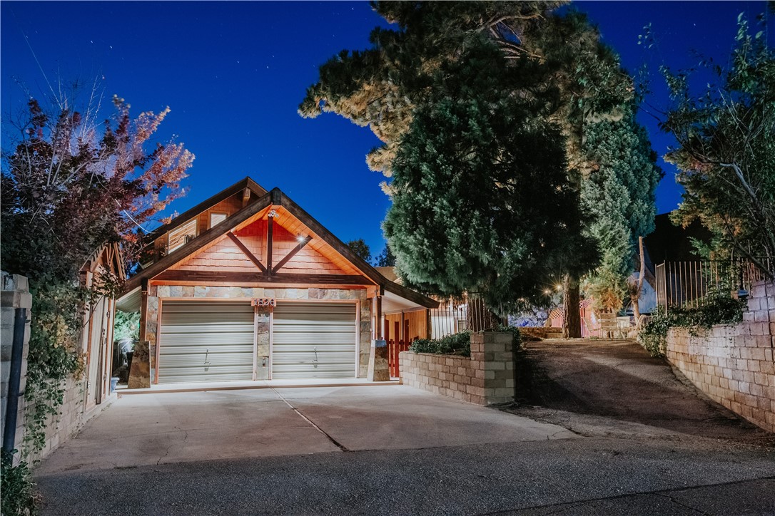 1826 Nob Hill Drive Property Photo