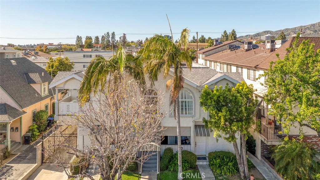 335 E Providencia Avenue Property Photo 11