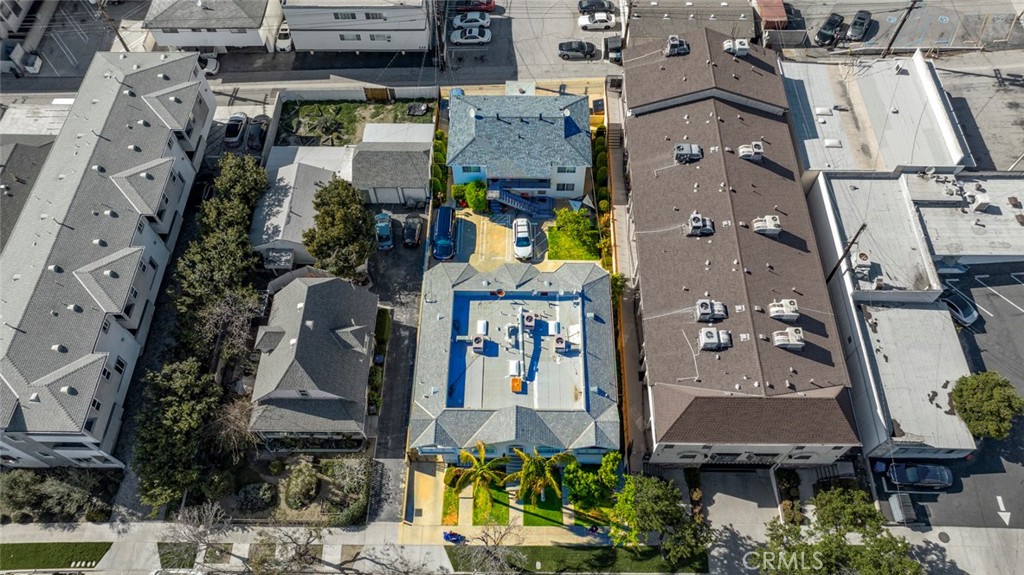 335 E Providencia Avenue Property Photo 12