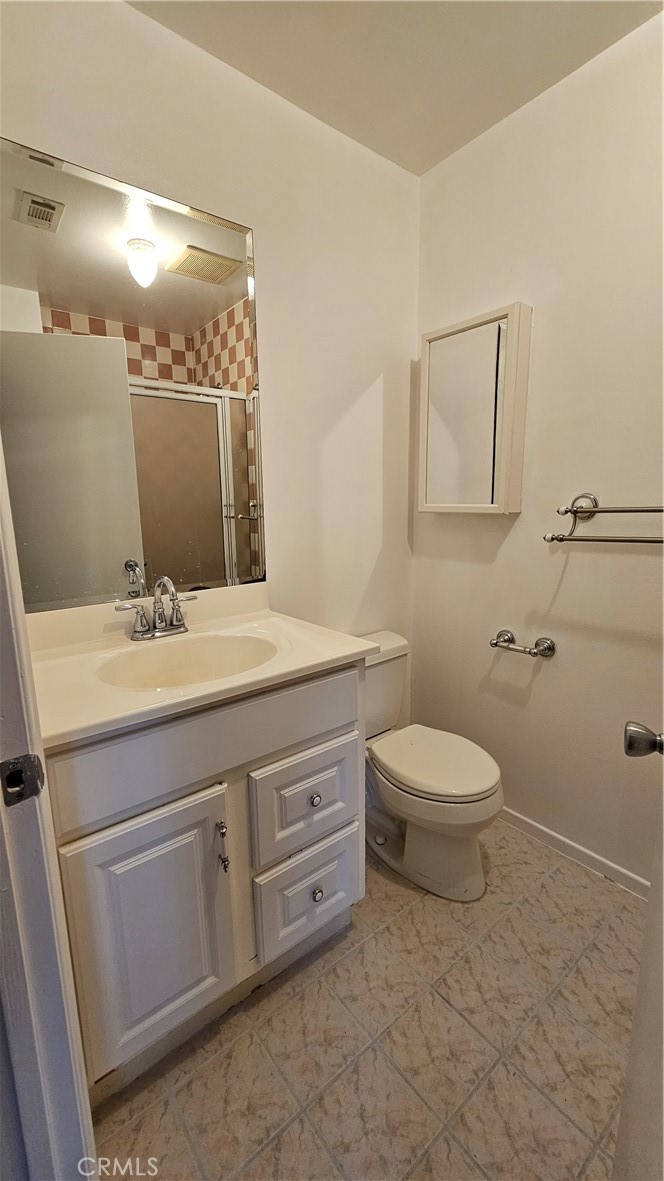 2001 N Verdugo Road Property Photo 8