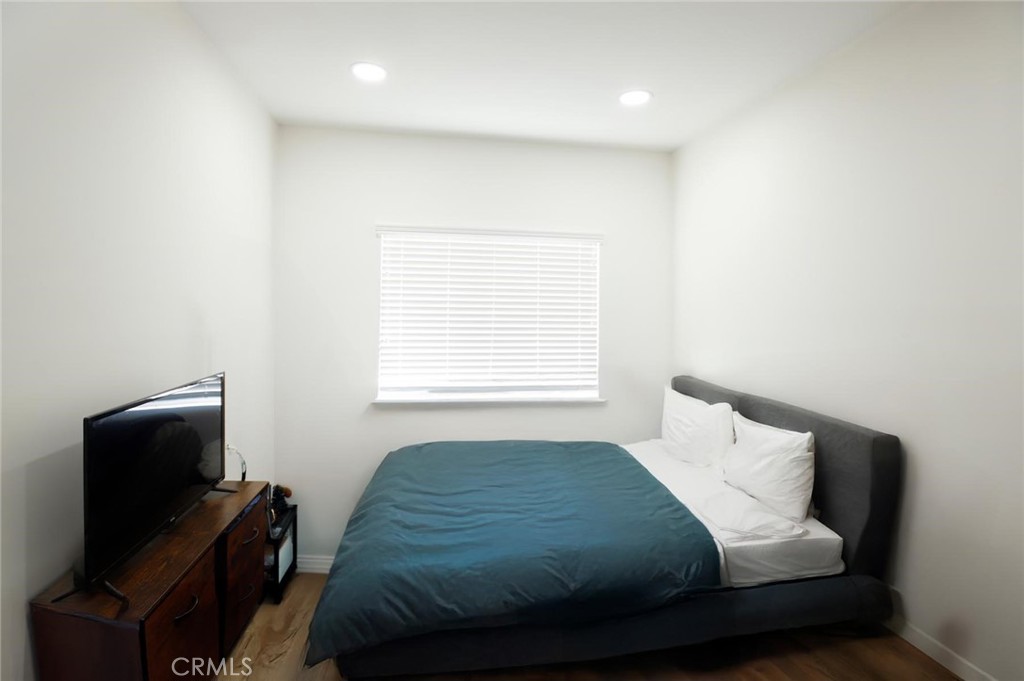 1418 1424 Isabel Street Property Photo 9