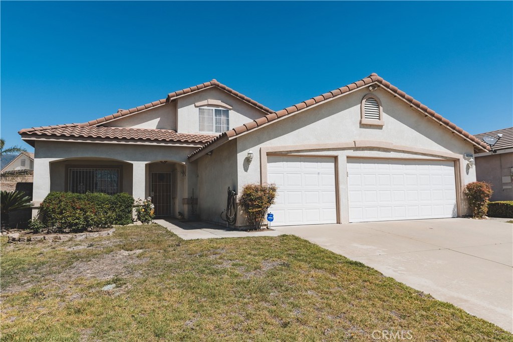 15822 Cascade Drive Property Photo 1