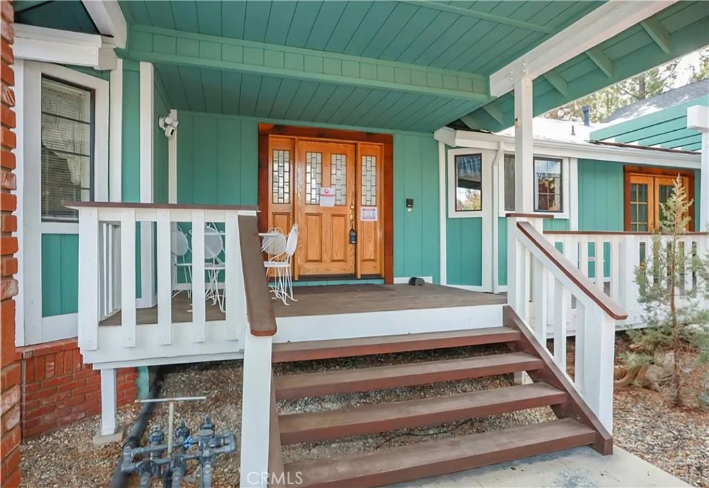 2474 Oak Lane Property Photo 3