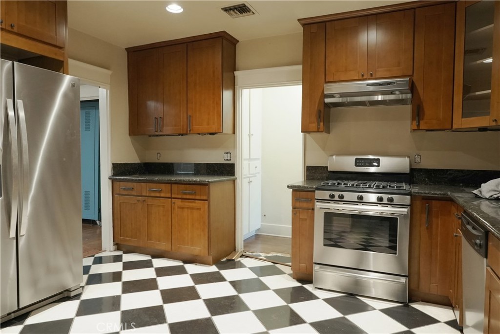 1201 W Temple Street Property Photo 27