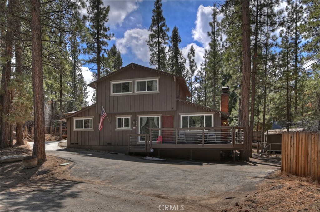 426 Crystal Court Property Photo 4