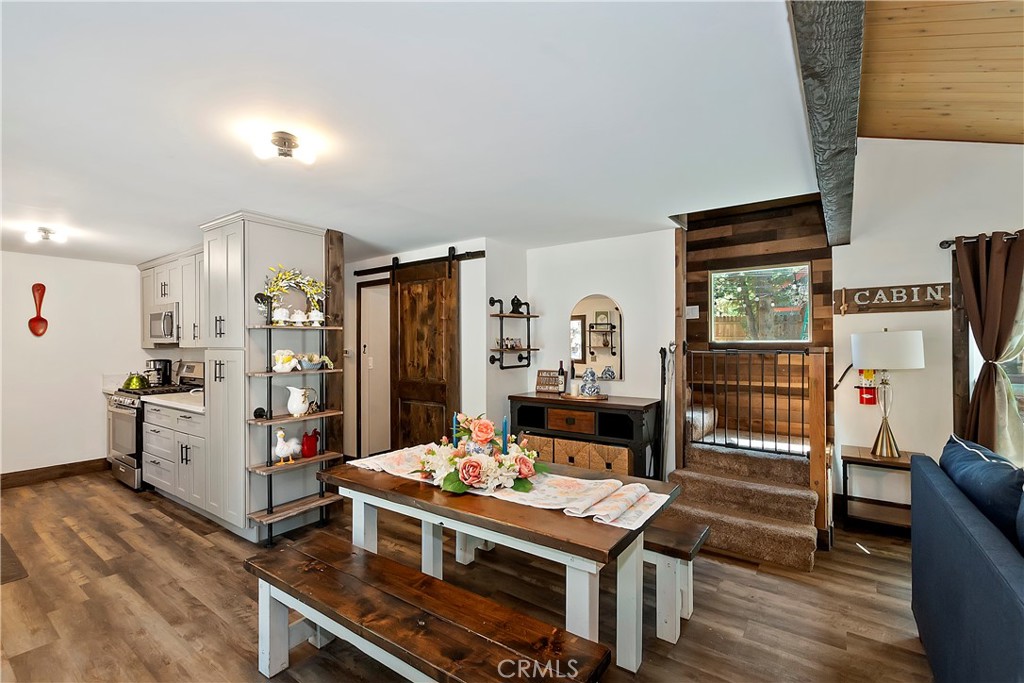 426 Crystal Court Property Photo 10