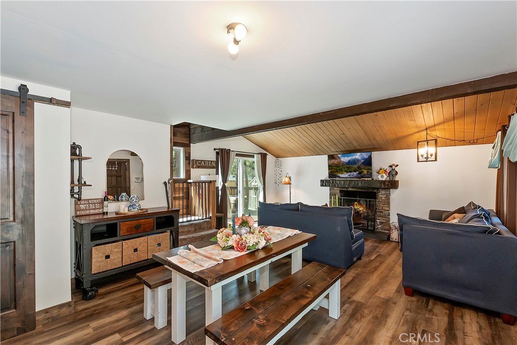 426 Crystal Court Property Photo 12