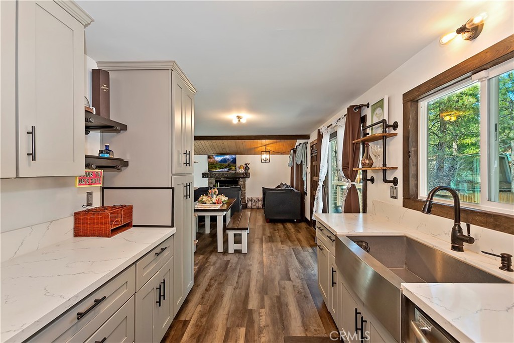 426 Crystal Court Property Photo 16