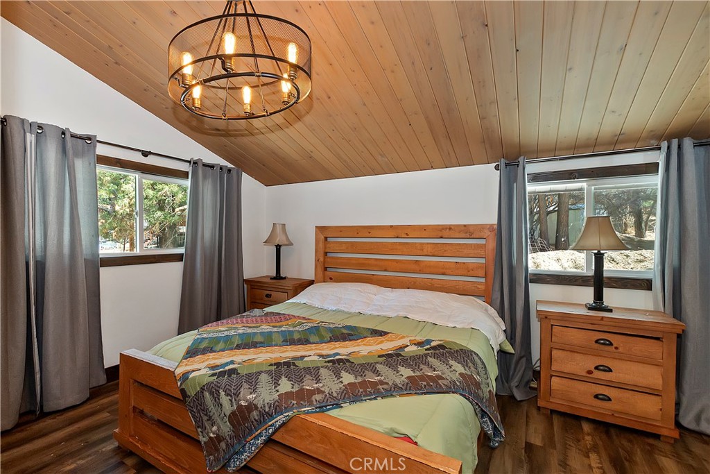 426 Crystal Court Property Photo 17
