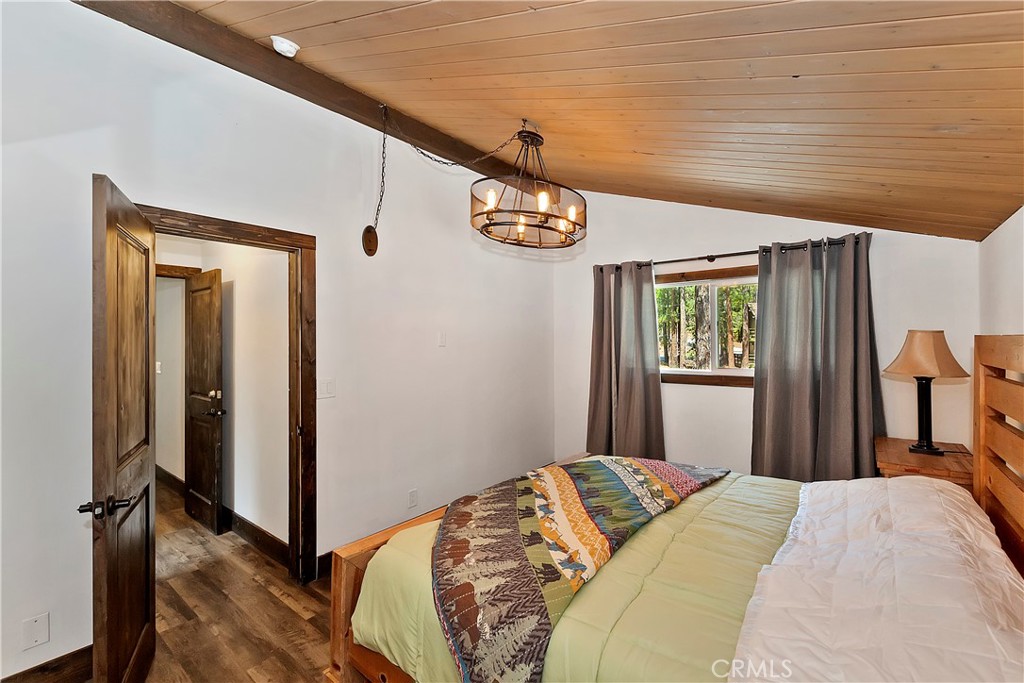 426 Crystal Court Property Photo 18