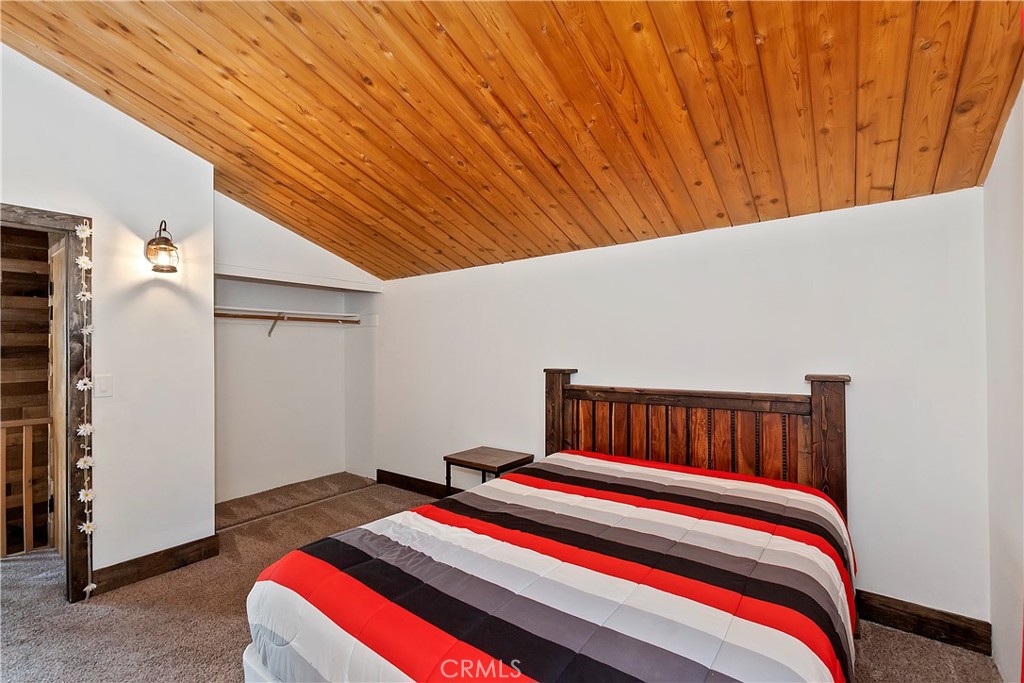 426 Crystal Court Property Photo 25